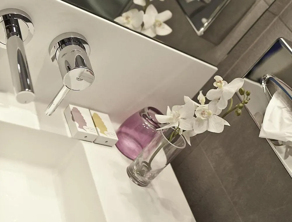 ****  Hotel Elysée Secret Parigi Francia
